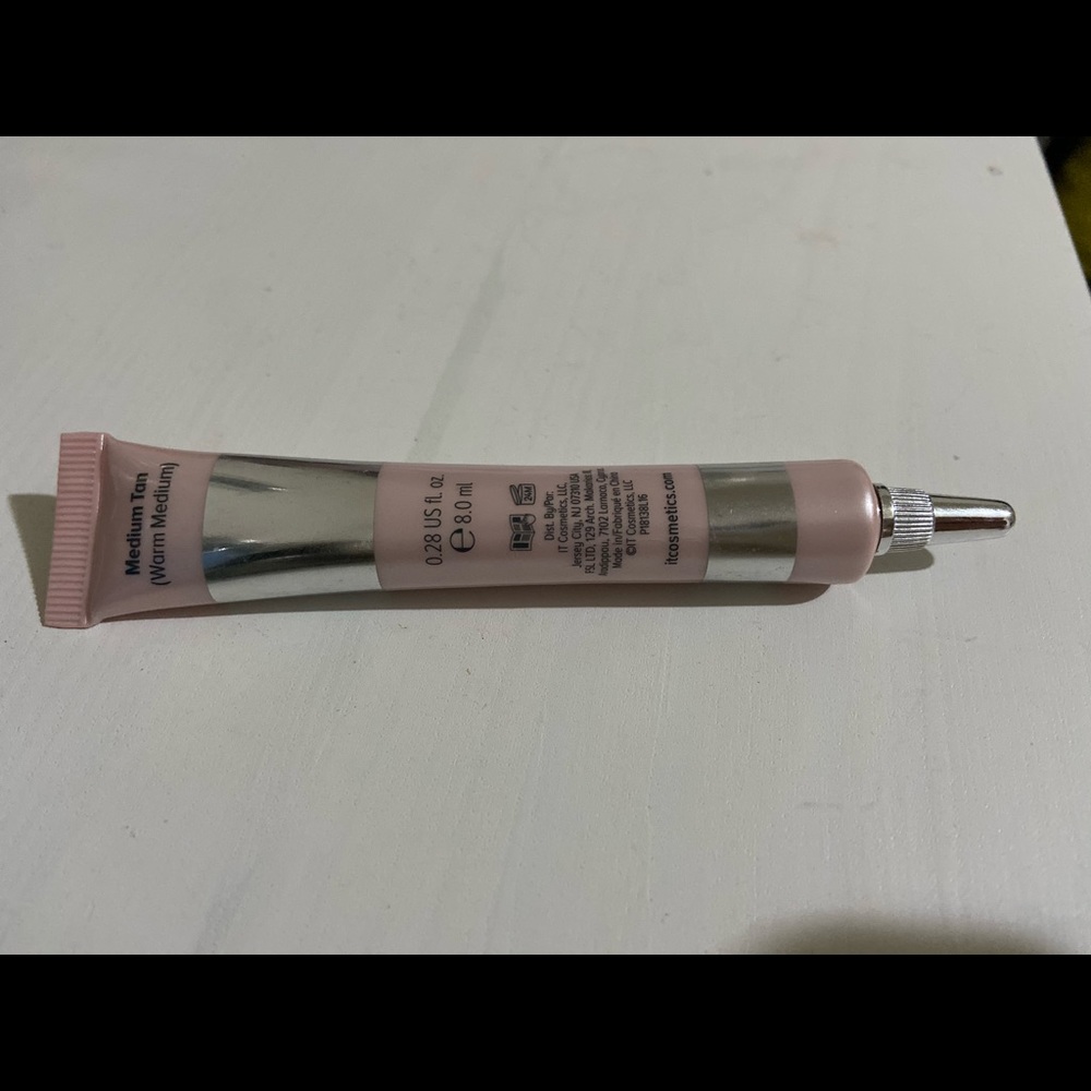 it Bye Bye undereye illumination